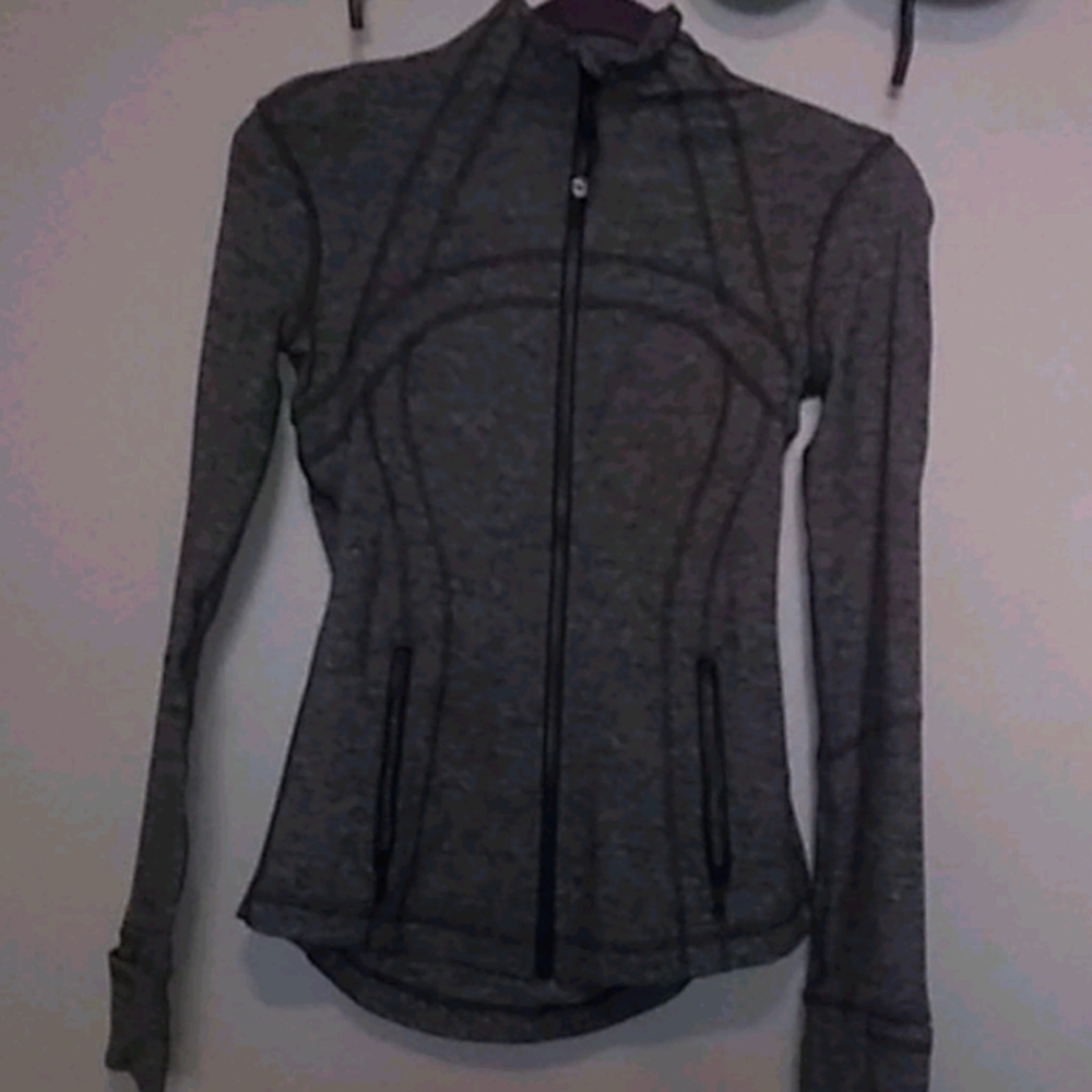 Lululemon zip up top